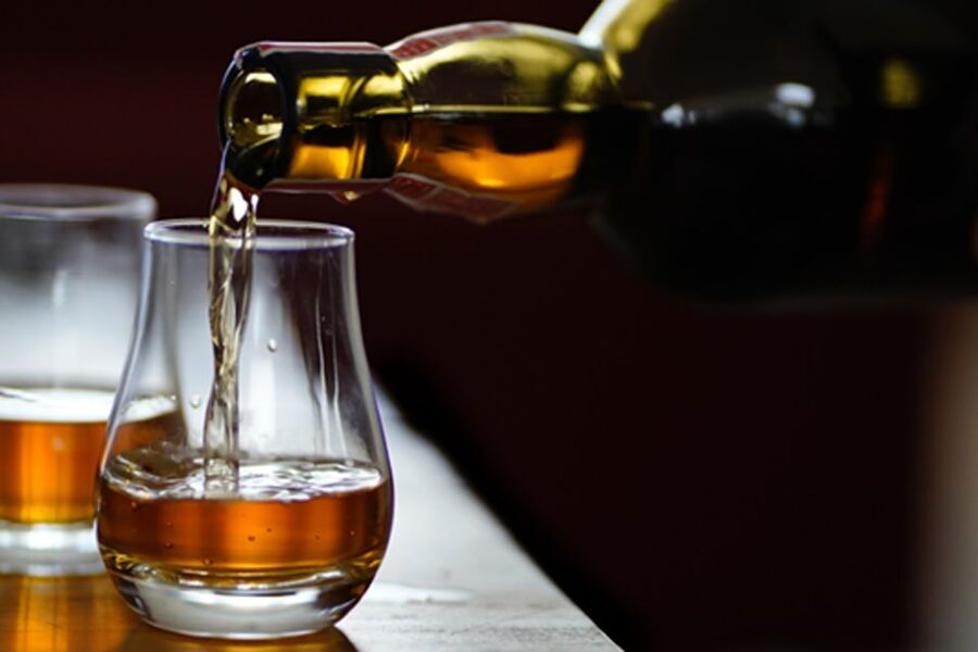 Aberdeen, Shire Castle & Distillery Private Group Day Tour - A private guide makes the schedule easier