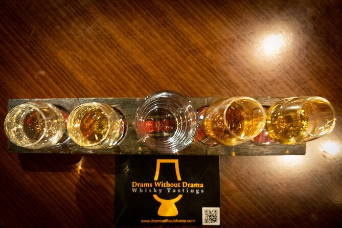 Afternoon Whisky Tasting in a Traditional Edinburgh Bar - Neil’s teaching style is built for beginners