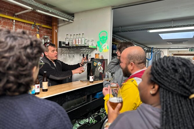 Beer tasting in a Brussels Micro Brewery and Distillery - The brewing explanation, from ingredients to bottle