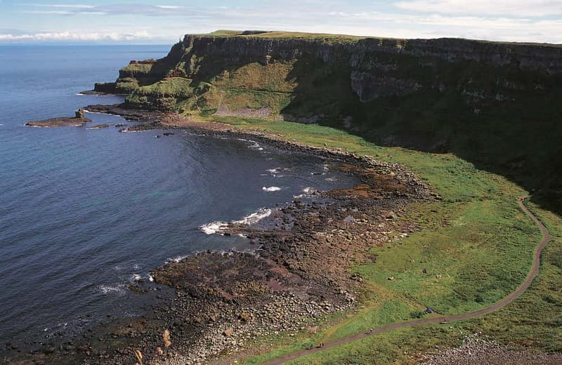 Belfast Giant's Causeway and Titanic Distillery Whiskey Tour - Dunluce Castle and the North Atlantic