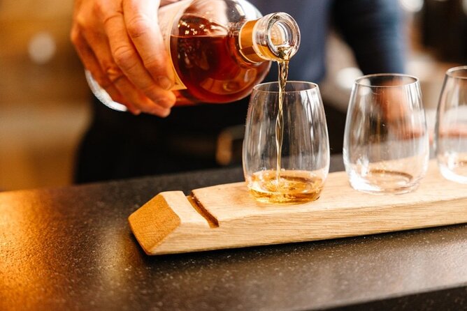 Brewery & Distillery Tour (Craft Beer, Spirits, and Cocktails) - What the guide adds to the day
