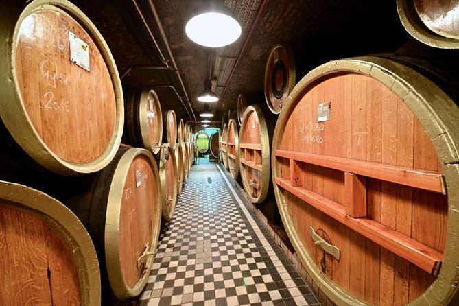 Budapest Tuk Tuk Tour with House of the Unicum Distillery Visit - Heroes’ Square and the City Park sights