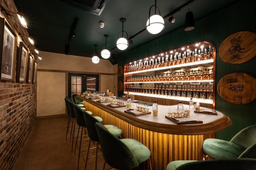 Buffalo Trace Distillery: Elevated Whiskey Experience - The Buffalo Trace Old Fashioned closes the hour