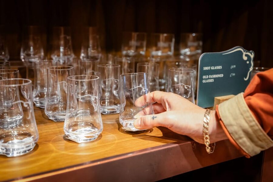 Buffalo Trace Distillery: Whiskey Tasting Experience - Who should book this tasting?