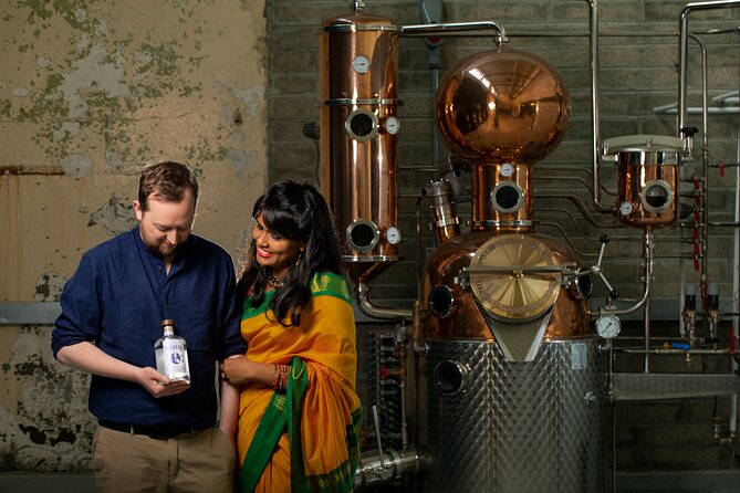 Cocktail Masterclass & Distillery Tour Combo - Timing, language, and practical details