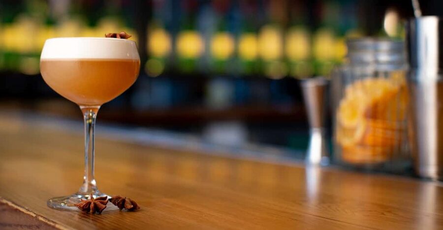 Cork: Jameson Cocktail Making Class at Midleton Distillery - Key points at a glance