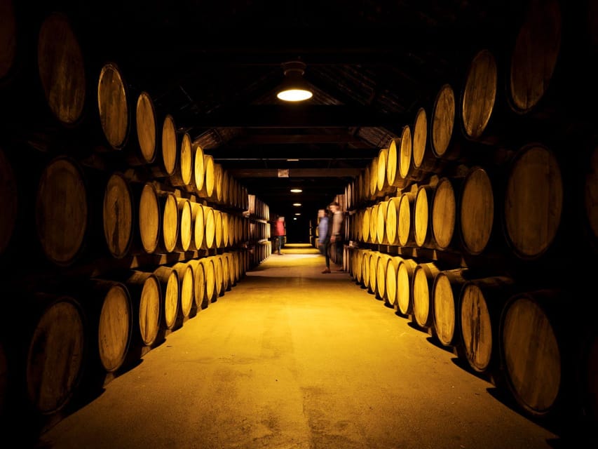 Cork: Midleton Distillery (Jameson) Premium Whiskey Tasting - Price, cancellation, and practical value