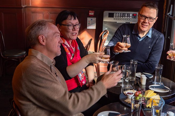Deluxe Whiskey and Food Tasting in Dublin - Why This Dublin Whiskey Tour Works
