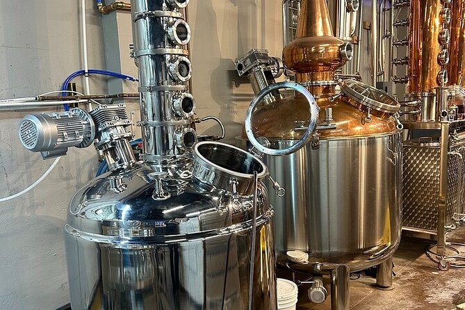 Distillery Tour and Signature Bottle Infusion Experience - Key points at a glance