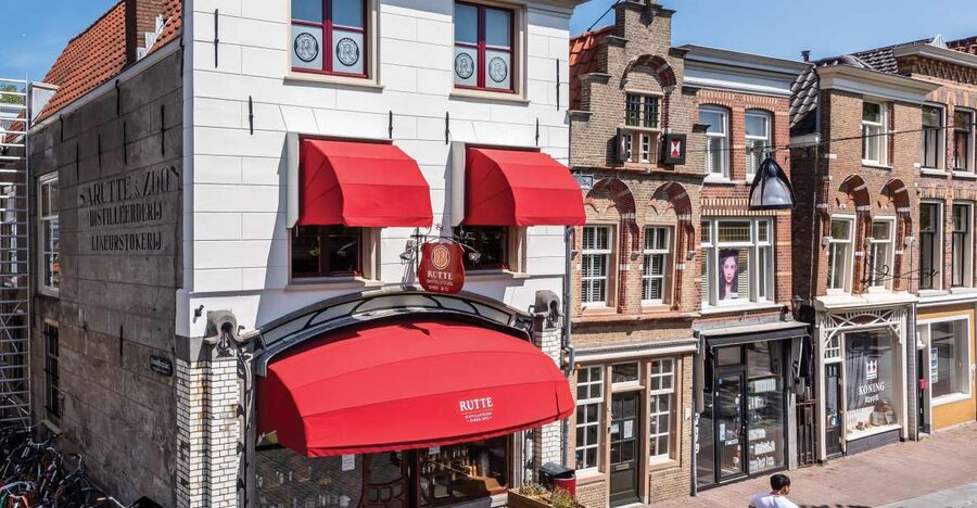 Dordrecht: Distillery Tour with Dutch Gin & Genever Tasting - A 25-minute introduction to Rutte Distillery