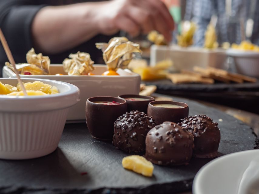 Dublin: 2-Hour Premium Whiskey and Food Tasting Tour - Practical details for a smooth visit