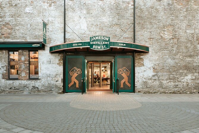 Dublin Jameson Distillery Bow St. Choice of Experiences - Blending your own Black Barrel whiskey