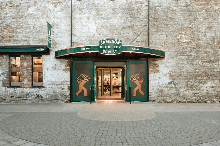 Dublin: Jameson Distillery & Guinness Brewery Guided Tour - Two famous drinks, one well-packed Dublin outing