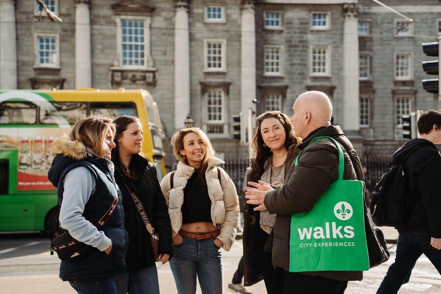 Dublin: Jameson Distillery & Guinness Brewery Guided Tour - Meeting your guide at Jameson Bow St.
