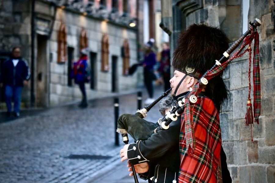 Edinburgh: Food Tour with Scotch, Haggis, Secret Dish & More - Scotch served as part of the meal