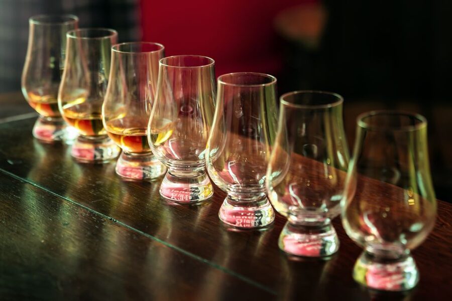 Edinburgh: Guided Whisky Tasting & Walking Tour - Should you book this whisky walk?