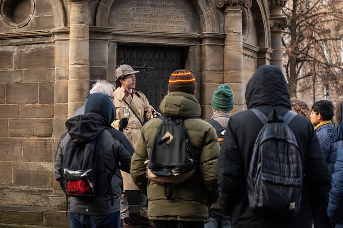 Edinburgh: Historical Gems Tour with Whisky & Local Flavours - The Royal Mile beyond the souvenir shops