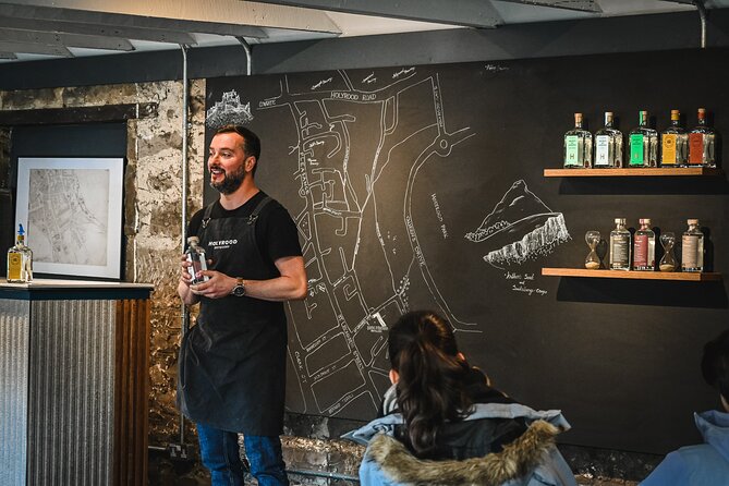 Edinburgh: Holyrood Distillery Whisky and Gin Tour & Tasting - What happens during the one-hour tour