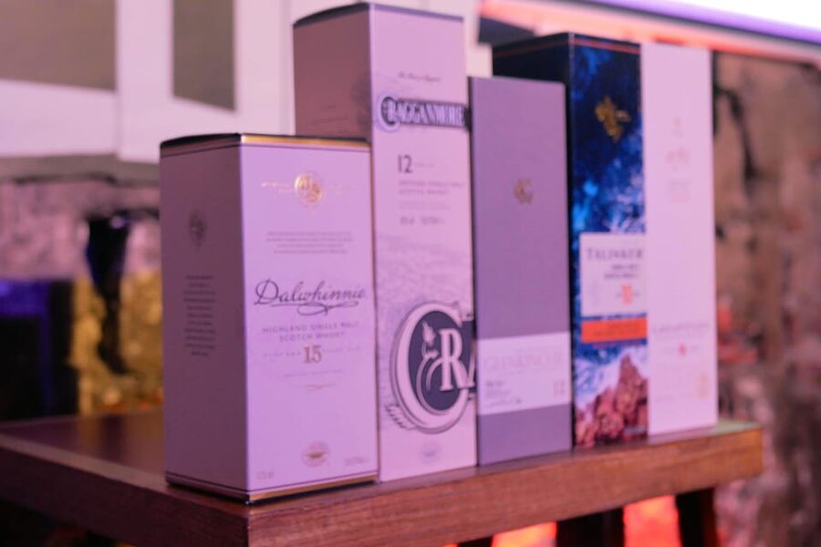 Edinburgh: Mountebank Comedy Whisky Tasting - Key points to know before booking
