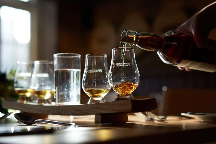 Edinburgh: Scotch Whisky Tasting & 3 Course Dinner - Starting beside Edinburgh Castle on the Royal Mile