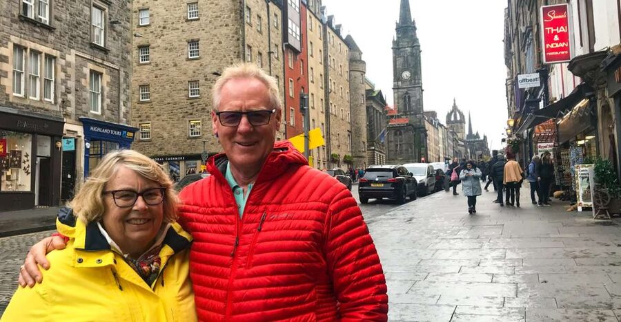 Edinburgh: Scottish Whisky Tasting with a Local Expert - Walking through Edinburgh’s Old Town