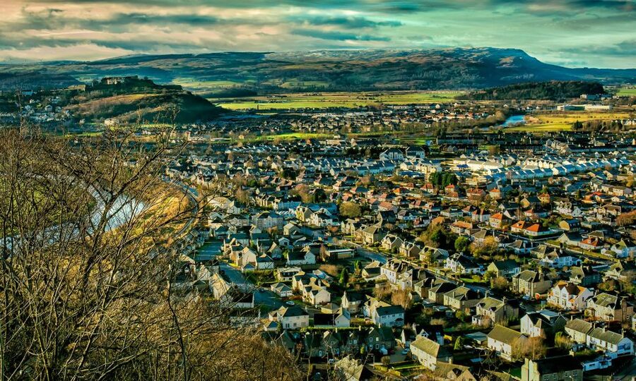 Edinburgh: Stirling, Whisky & St Andrews Tour in Italian - Three Scottish highlights packed into one day