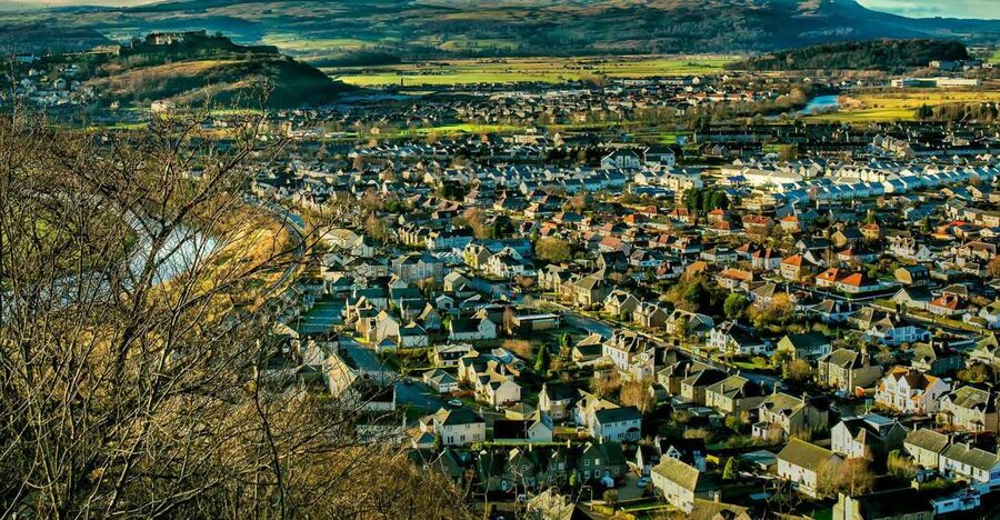 Edinburgh: Stirling, Whisky & St Andrews Tour in Italian - Who will enjoy this Italian-language day trip?