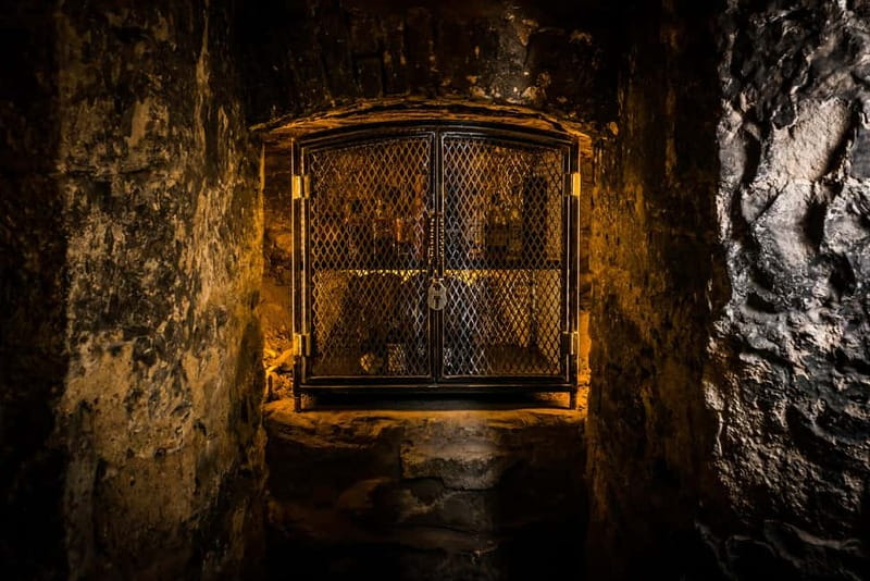 Edinburgh: The Lost Close Underground Scotch Whisky Tasting - Key points at a glance