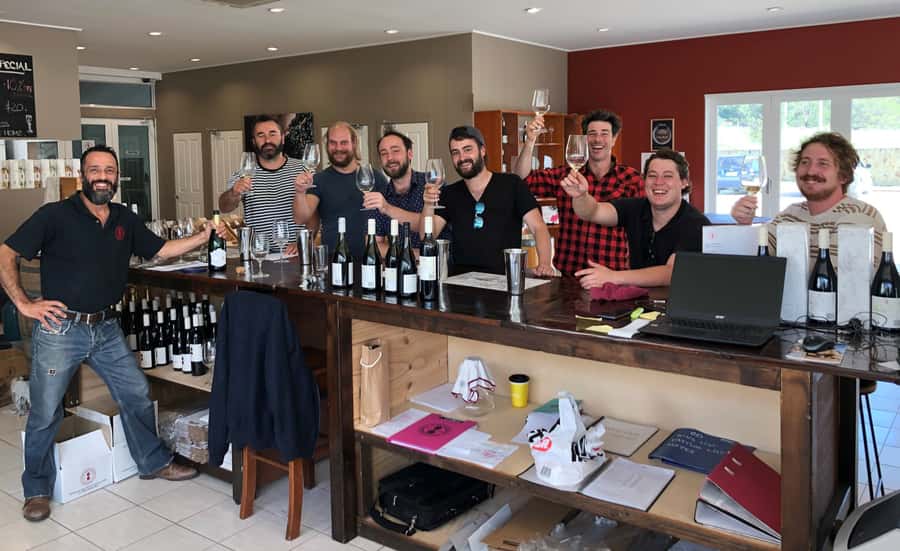 From Canberra: Winery, Distillery, & Tasting Tour with Lunch - Finishing with local spirits