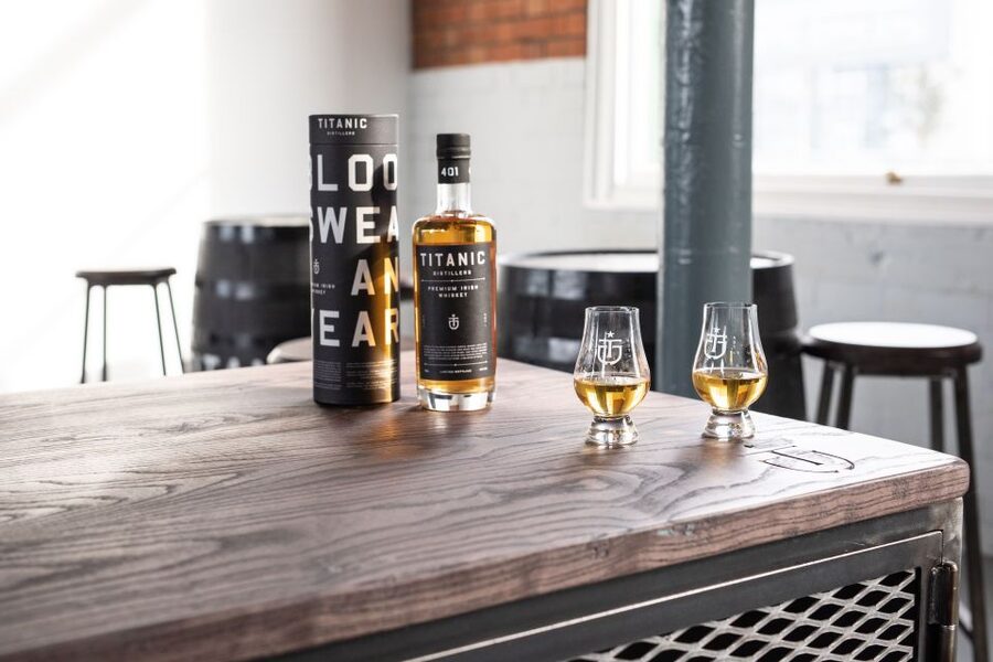 From Dublin: Giant's Causeway Tour and Whiskey Tasting - Dunluce Castle and the north coast