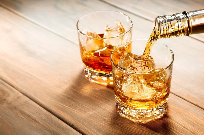 From Edinburgh: St. Andrews and Whisky Tour (Small Group) - Who should book this tour