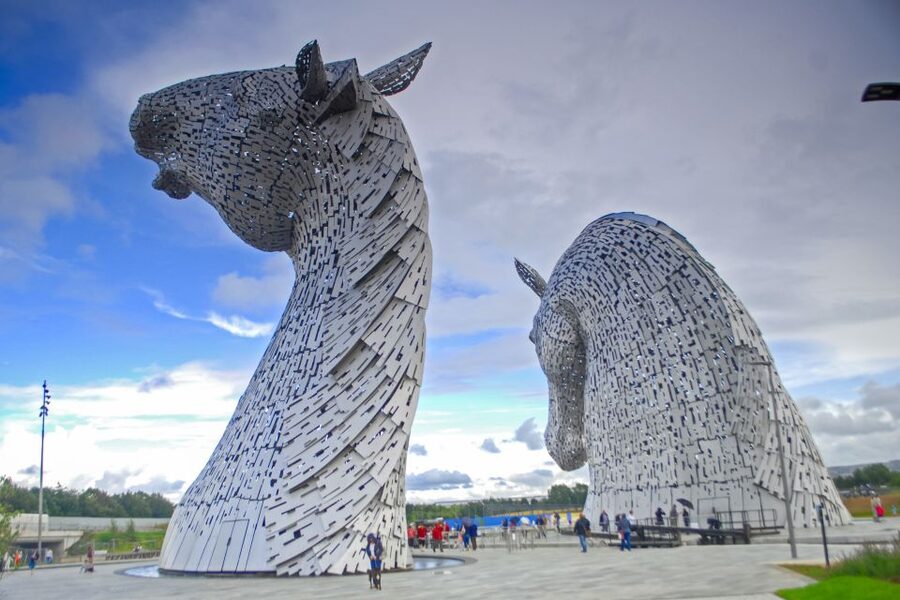 From Edinburgh: Stirling Castle, Loch Lomond & Whisky Tour - Glasgow whisky in the heart of the city