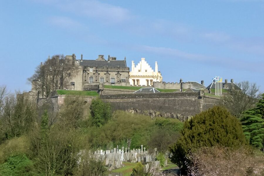 From Edinburgh: Stirling Castle, Loch Lomond & Whisky Tour - Should you book the Stirling and Loch Lomond tour?