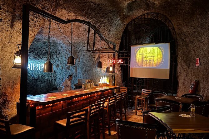Full-Day Tour to La Fortaleza Distillery and Cantaritos - Who will enjoy this day most?