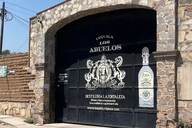 Full-Day Tour to La Fortaleza Distillery and Cantaritos - Booking details worth checking