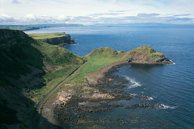 Giant's Causeway and Whisky Distillery tasting tour from Belfast - Why Giants Causeway deserves the long day