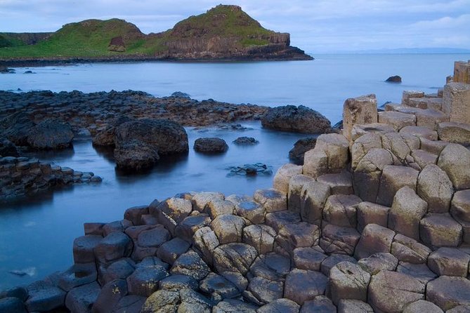 Giant's Causeway and Whisky Distillery tasting tour from Belfast - The coach format affects the pace