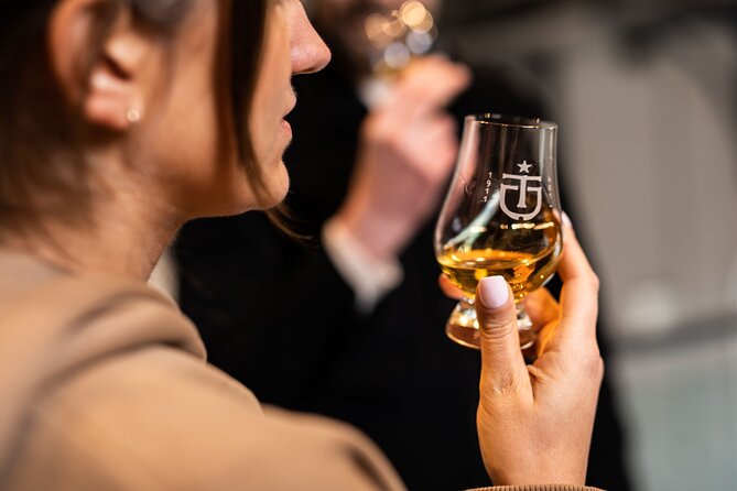 Giant's Causeway and Whisky Distillery tasting tour from Belfast - Is $74.67 a fair price?