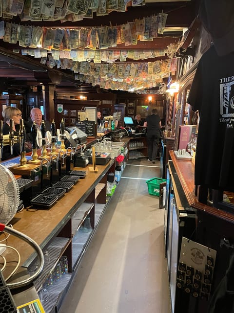 Glasgow: Go Drinking whisky with a Scotsman - Key points to know before you book
