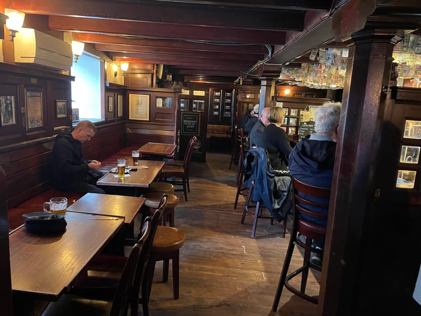 Glasgow: Go Drinking whisky with a Scotsman - Tasting four Scottish whisky areas