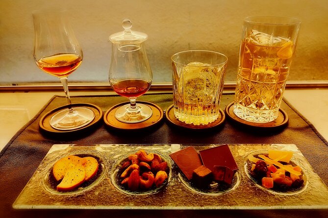 GoldenGai Daytime JapanWhisky BeginnersSession w/FemaleBartender - Starting in Shinjuku’s Golden Gai