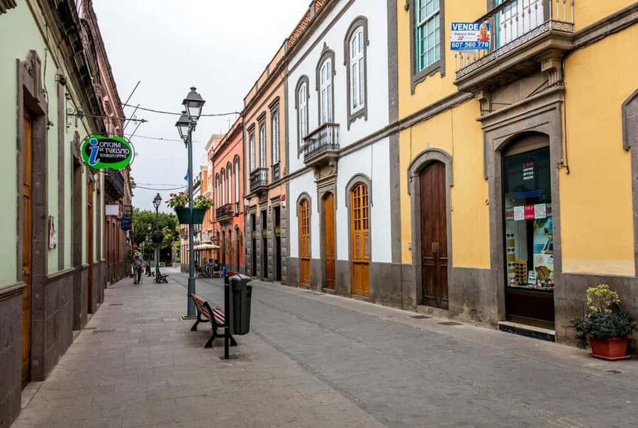 Gran Canaria: Food Tour with Distillery Visit & Lunch - Finca La Laja, the day’s best food stop