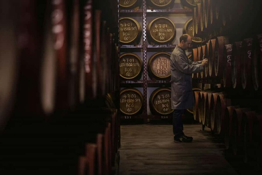Gran Canaria: Food Tour with Distillery Visit & Lunch - Should you book this Gran Canaria food tour?