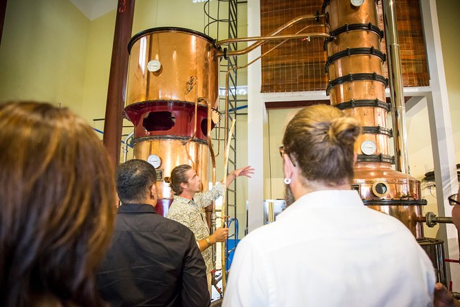 Guided tour of Sampan distillery // Agricultural Rum Medalist - Is $29 good value?