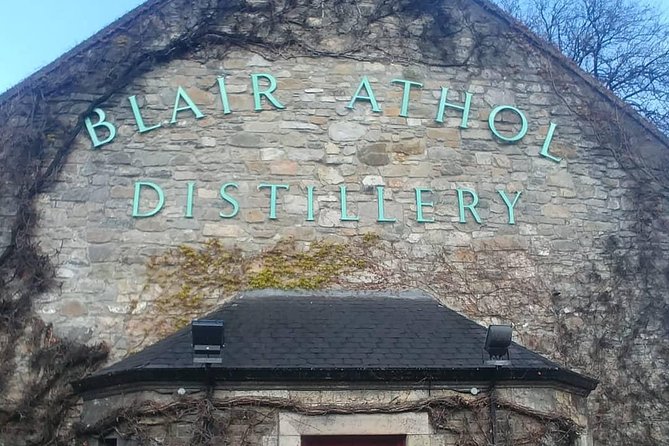 Highland and Lowland whisky tour - Half day from Edinburgh - Meeting at 8:30 a.m. on Morrison Street