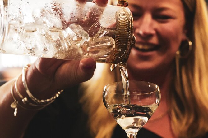 Holyrood Distillery Gin Tasting Experience - The Spirits Lab sensory challenge