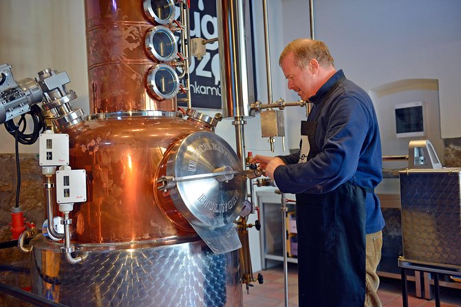 Hungarian pálinka distillery visit and tasting - What the small museum and shop add to the visit