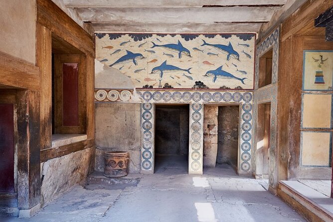 Knossos, Olive Grove, Winery - Distillery with Tastings & Lunch - Why this tour works for food lovers