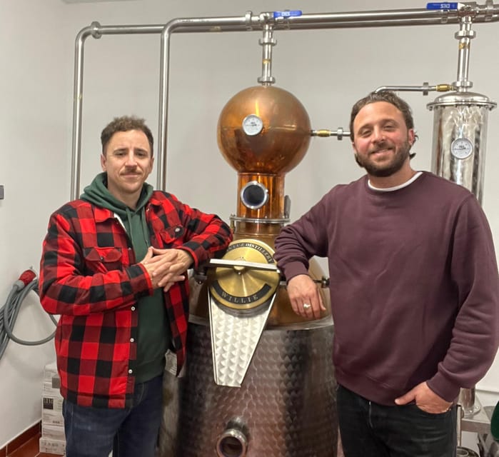 Lagos: Guided Gin Distillery Tour With Tasting at Alma Luz - Buying a 70 cl bottle to take home