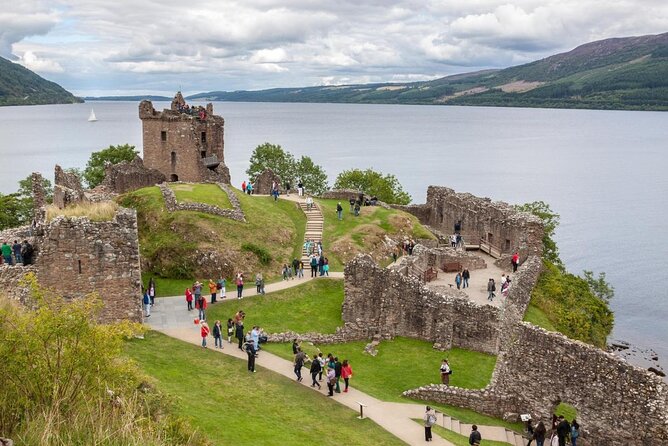 Loch Ness Urquhart Culloden Clava Cawdor Whisky tasting Inverness - A luxury Highlands day without a coach
